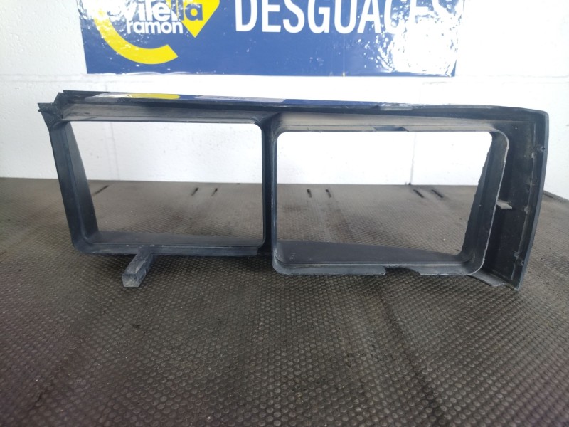 Recambio de rejilla delantera para renault r9 r9 1.4 tse referencia OEM IAM FAROSDER  