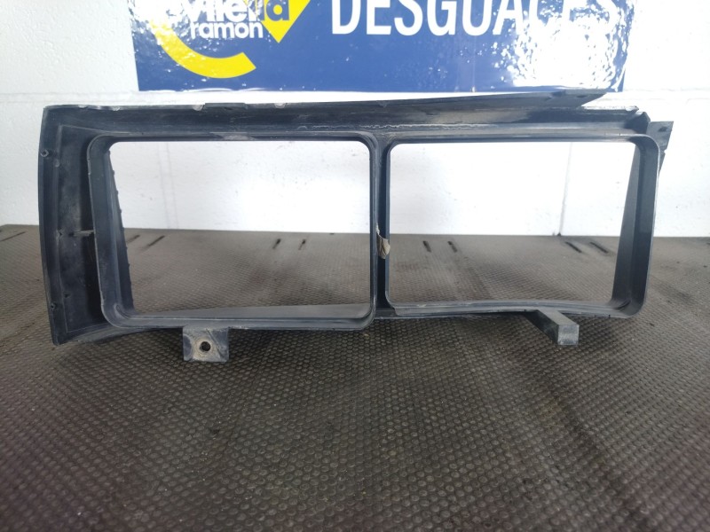 Recambio de rejilla delantera para renault r9 r9 1.4 tse referencia OEM IAM FAROSIZQ  