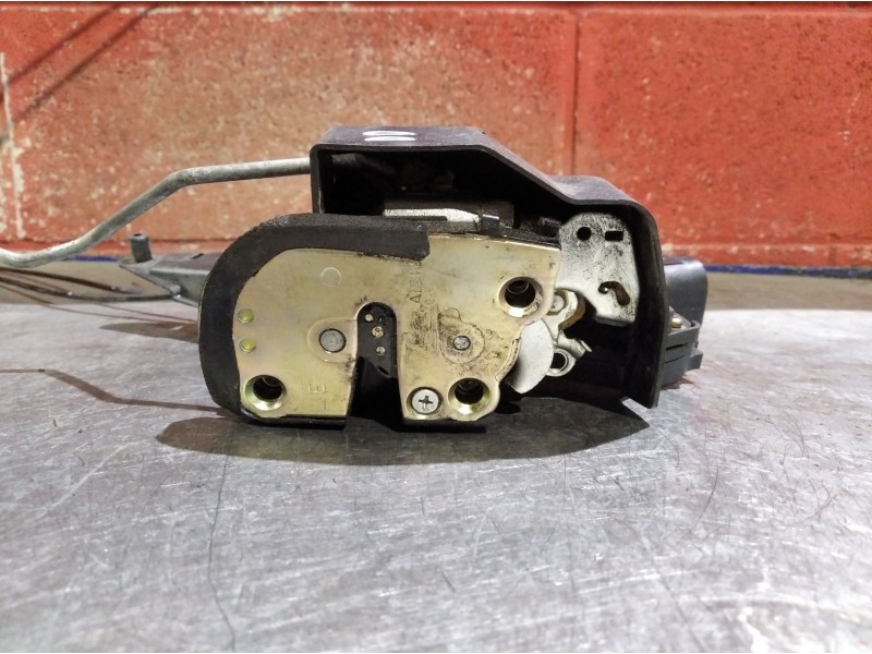 Recambio de cerradura puerta delantera derecha para toyota corolla verso (e12)  | 0.02 - 0.04  | 0.02 - 0.04 referencia OEM IAM 