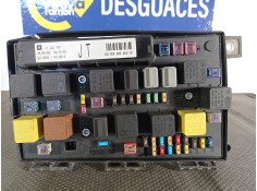 Recambio de caja reles fusibles para opel astra h berlina 1.7 16v cdti | 0.04 - ... 1.7 16v cdti | 0.04 - ... referencia OEM IAM