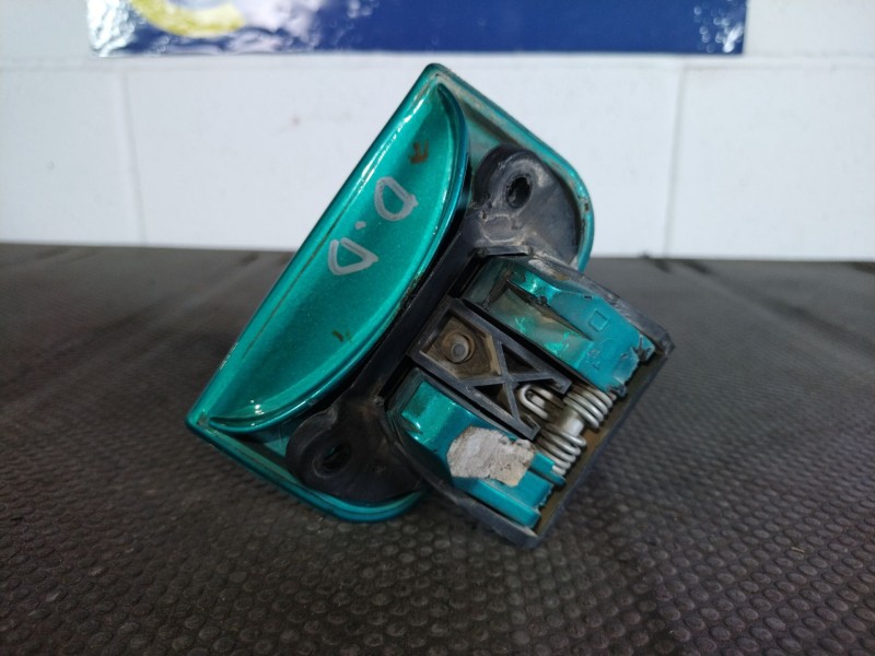 Recambio de maneta exterior delantera derecha para citroen saxo 1.4 vsx referencia OEM IAM    Recambio de maneta exterior delantera derecha para citroen saxo 1.4 vsx referencia OEM IAM