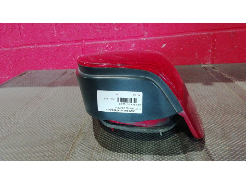 Recambio de piloto trasero izquierdo para volkswagen polo referencia OEM IAM   