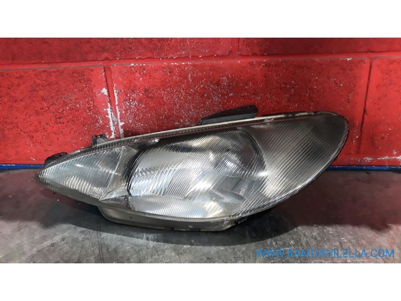 Recambio de faro izquierdo para peugeot 206 berlina 1.9 diesel | 0.98 - ... 1.9 diesel | 0.98 - ... referencia OEM IAM   