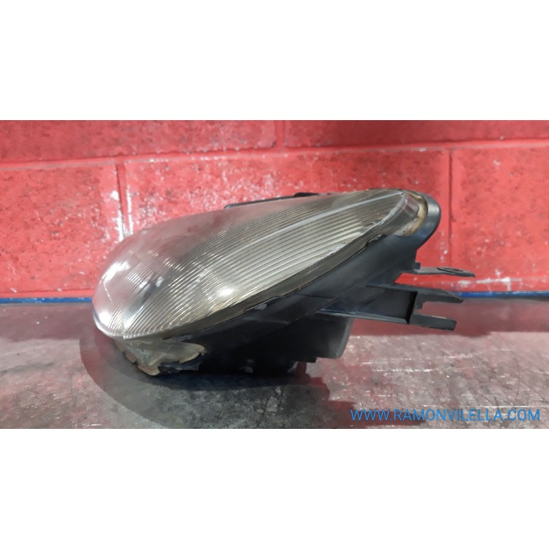 Recambio de faro izquierdo para peugeot 206 berlina 1.9 diesel | 0.98 - ... 1.9 diesel | 0.98 - ... referencia OEM IAM   