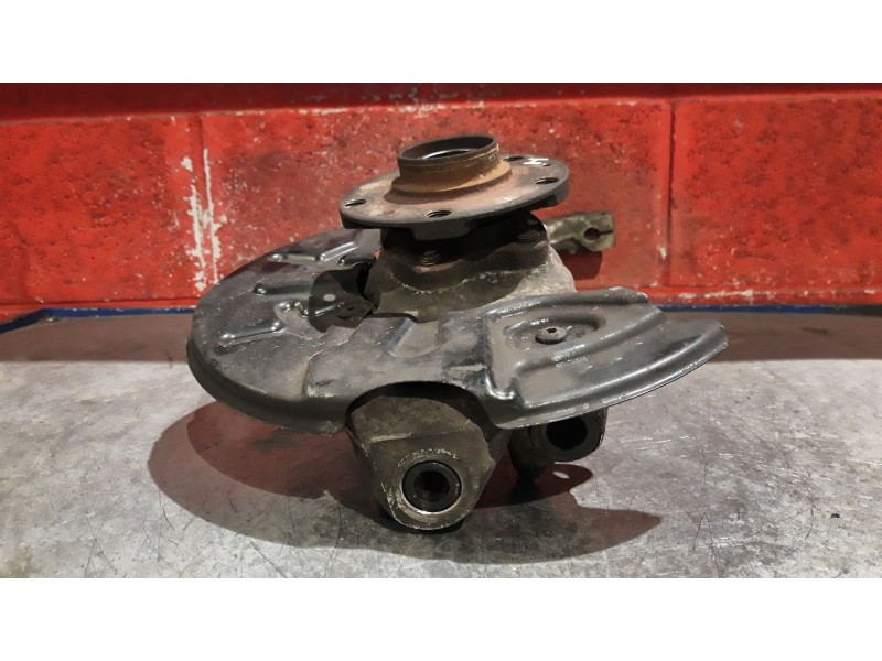 Recambio de mangueta delantera izquierda para audi a4 berlina (8e) 2.0 16v tfsi referencia OEM IAM   