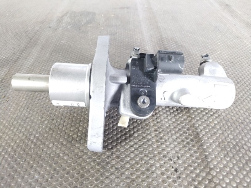 Recambio de bomba freno para volkswagen golf vi (5k1)  | 0.08 - ...  | 0.08 - ... referencia OEM IAM   