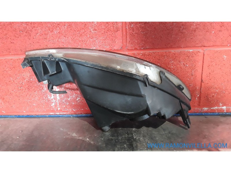 Recambio de faro izquierdo para peugeot 206 berlina 1.9 diesel | 0.98 - ... 1.9 diesel | 0.98 - ... referencia OEM IAM   