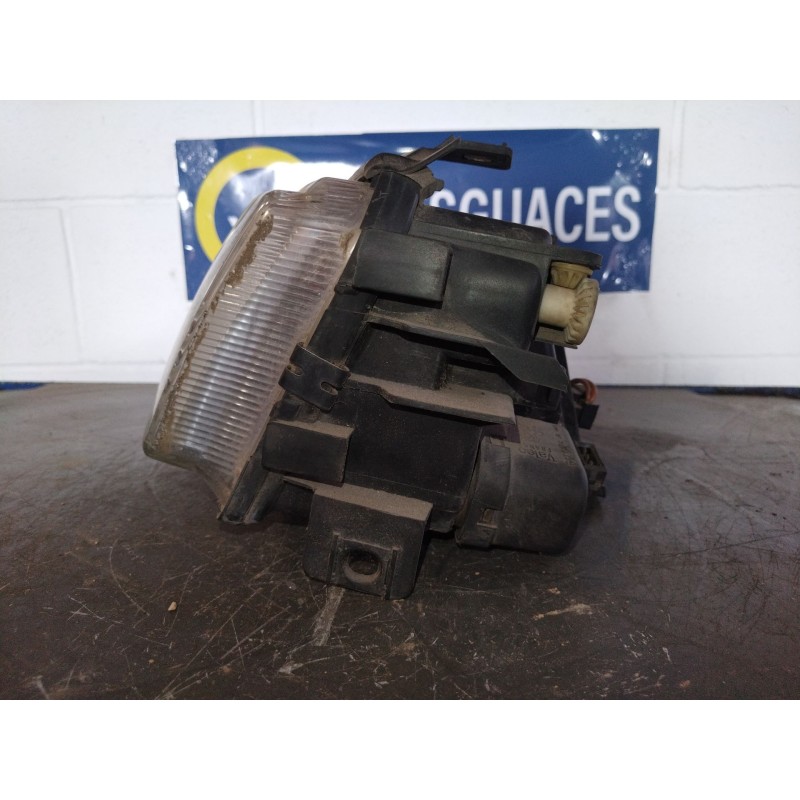 Recambio de faro izquierdo para audi a4 berlina (b5) 1.8 | 08.94 - 12.99 1.8 | 08.94 - 12.99 referencia OEM IAM   