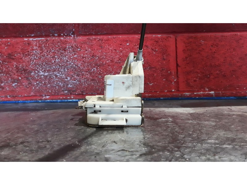 Recambio de cerra. puer. delantero izquierda para ford mondeo berlina (gd) 1.8 turbodiesel cat | 0.97 - ... 1.8 turbodiesel cat 