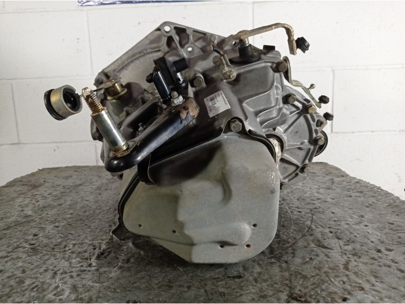 Recambio de caja cambios para citroen saxo 1.4 vsx referencia OEM IAM 20CC04  
