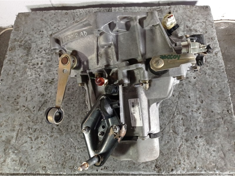 Recambio de caja cambios para citroen saxo 1.4 vsx referencia OEM IAM 20CC04  