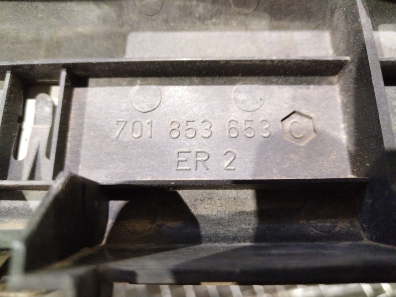 Recambio de rejilla delantera para volkswagen transporter trans kombi 9 2.4 syncr referencia OEM IAM 701853653C   Recambio de rejilla delantera para volkswagen transporter trans kombi 9 2.4 syncr referencia OEM IAM 701853653C