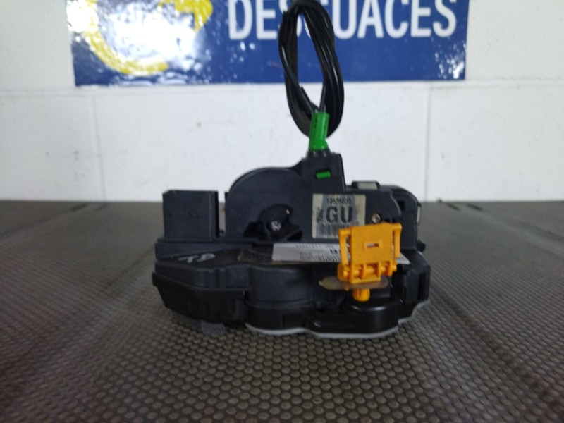 Recambio de cerradura puerta trasera derecha para opel insignia berlina  | 0.08 - ...  | 0.08 - ... referencia OEM IAM 13579566 