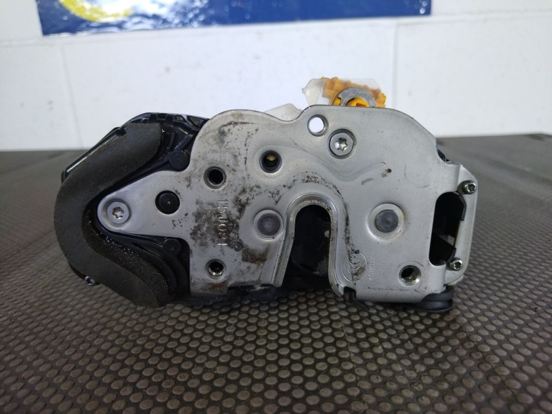 Recambio de cerradura puerta trasera derecha para opel insignia berlina  | 0.08 - ...  | 0.08 - ... referencia OEM IAM 13579566 