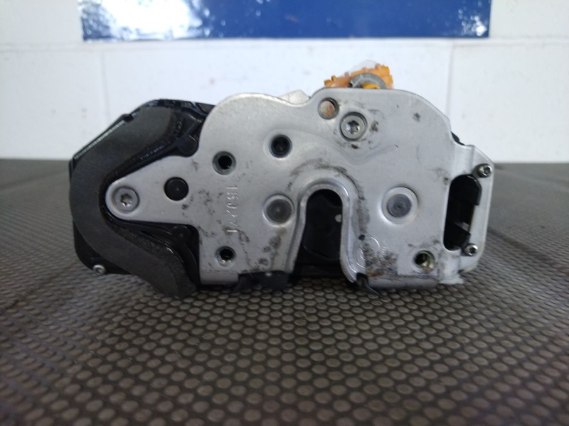 Recambio de cerradura puerta delantera derecha para opel insignia berlina  | 0.08 - ...  | 0.08 - ... referencia OEM IAM 1357952