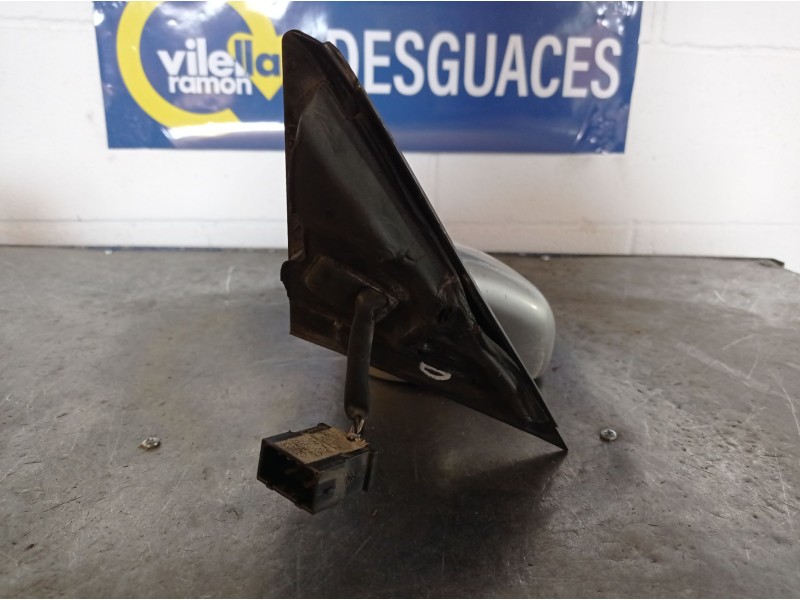 Recambio de retrovisor derecho para audi a4 berlina (b5) 1.9 tdi referencia OEM IAM ELECTRIC   Recambio de retrovisor derecho para audi a4 berlina (b5) 1.9 tdi referencia OEM IAM ELECTRIC