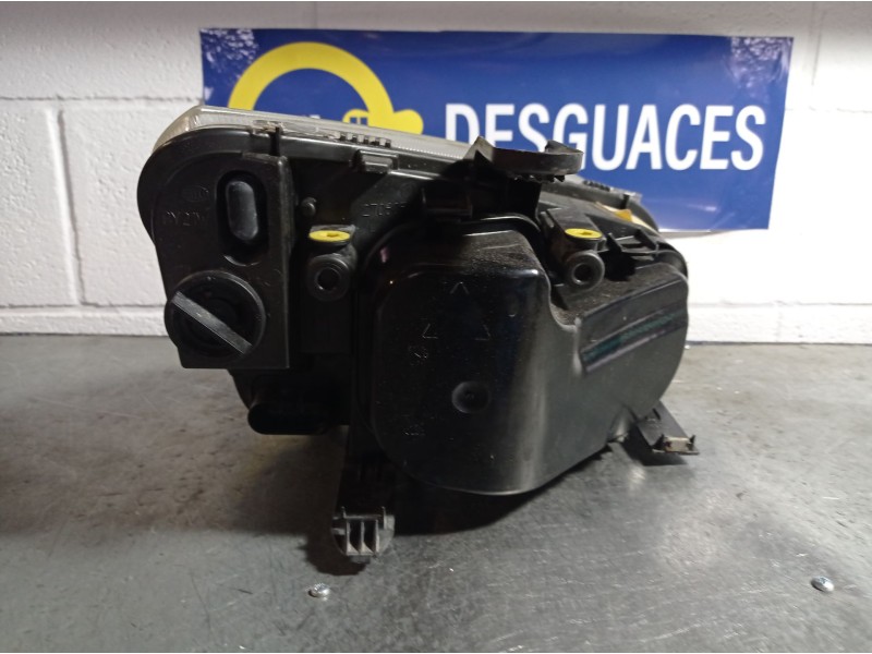 Recambio de faro izquierdo para ford c-max (cb3)  | ...  | ... referencia OEM IAM 3M5113006AH  