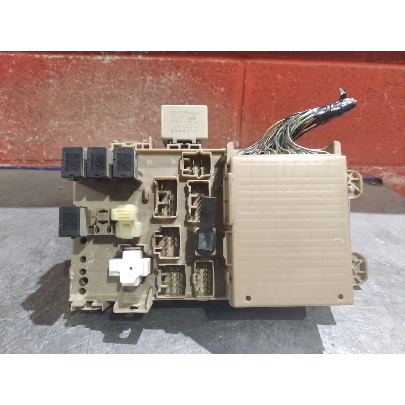 Recambio de caja reles fusibles para toyota corolla verso (e12)  | 0.02 - 0.04  | 0.02 - 0.04 referencia OEM IAM   