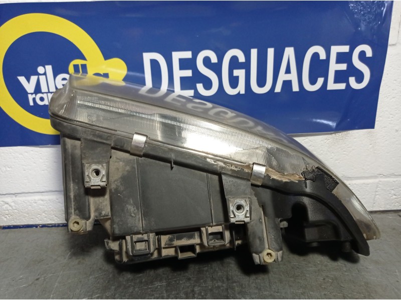 Recambio de faro derecho para audi a3 (8l) 1.9 tdi ambiente referencia OEM IAM   