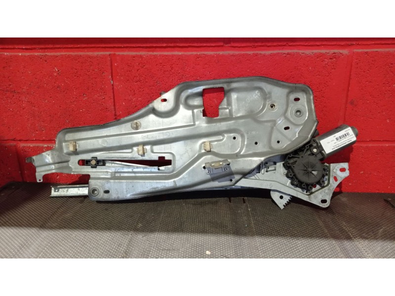 Recambio de elevalunas delantero izquierdo para renault laguna (b56) 1.9 dci (b56w) referencia OEM IAM    Recambio de elevalunas delantero izquierdo para renault laguna (b56) 1.9 dci (b56w) referencia OEM IAM