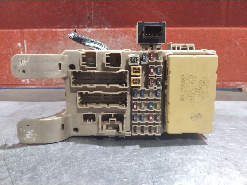 Recambio de caja reles fusibles para toyota corolla verso (e12)  | 0.02 - 0.04  | 0.02 - 0.04 referencia OEM IAM   