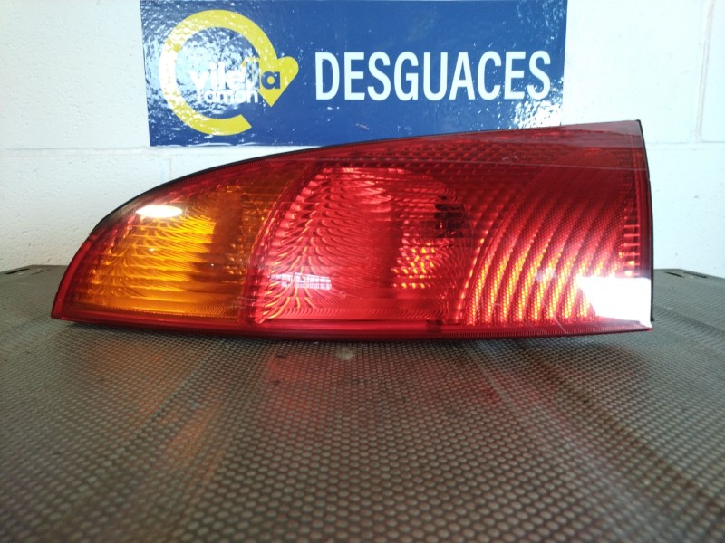 Recambio de piloto trasero izquierdo para ford focus 1.6 ghia referencia OEM IAM XS4X13405  
