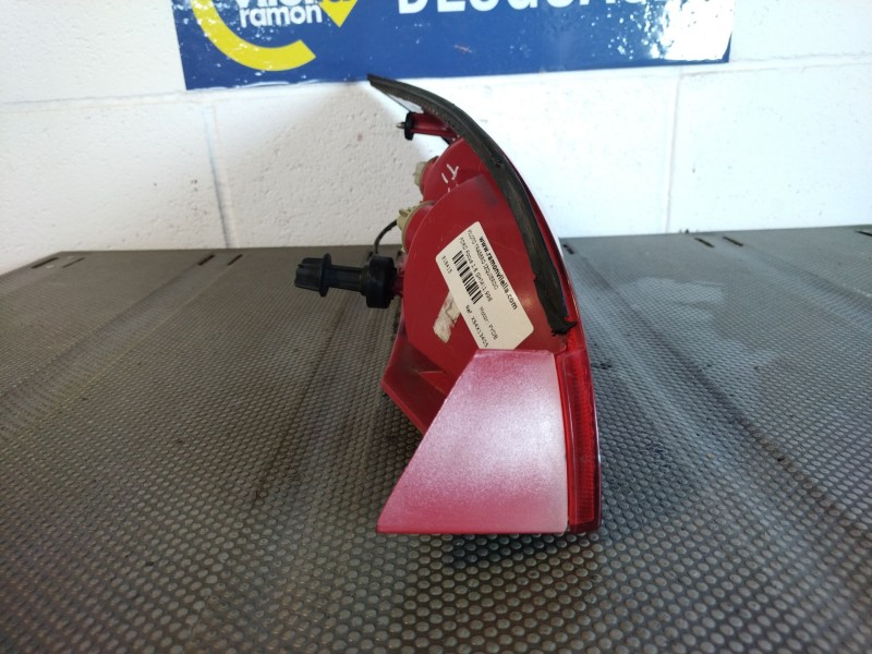 Recambio de piloto trasero izquierdo para ford focus 1.6 ghia referencia OEM IAM XS4X13405  