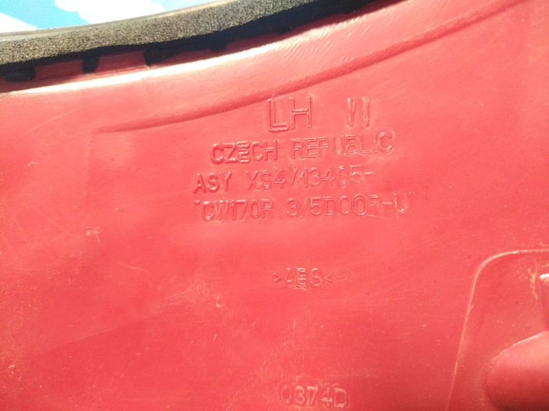 Recambio de piloto trasero izquierdo para ford focus 1.6 ghia referencia OEM IAM XS4X13405  