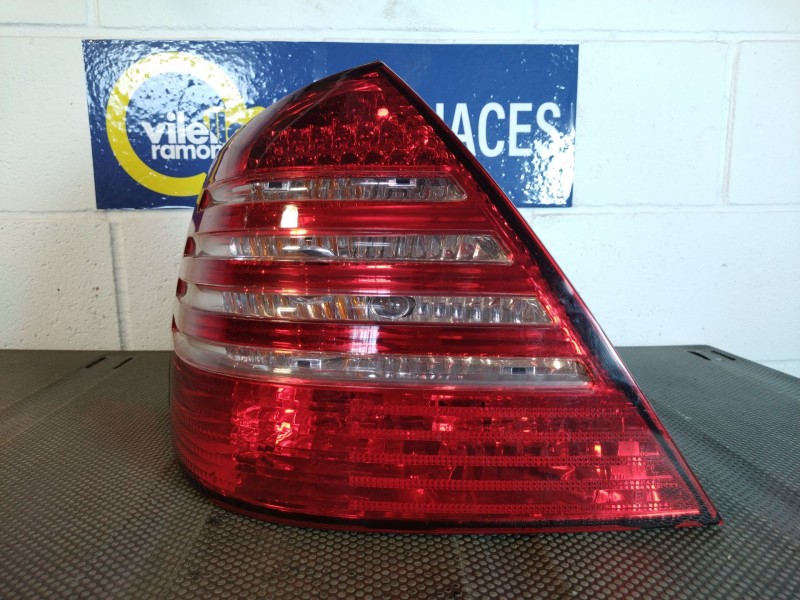 Recambio de piloto trasero izquierdo para mercedes clase e (w211) berlina 3.2 cdi cat referencia OEM IAM    Recambio de piloto trasero izquierdo para mercedes clase e (w211) berlina 3.2 cdi cat referencia OEM IAM