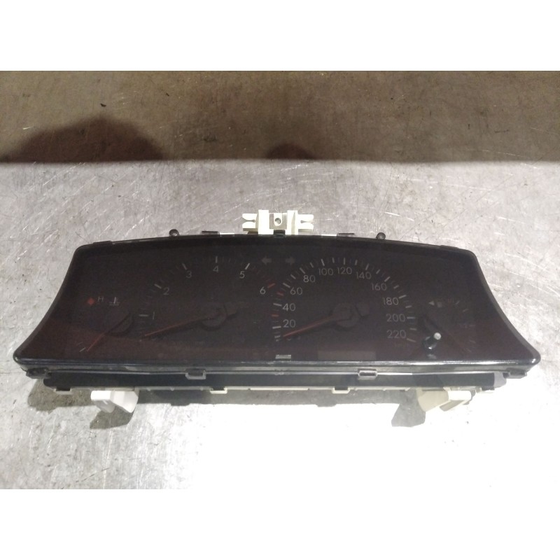 Recambio de cuadro instrumentos para toyota corolla verso (e12)  | 0.02 - 0.04  | 0.02 - 0.04 referencia OEM IAM 8380013150 2574