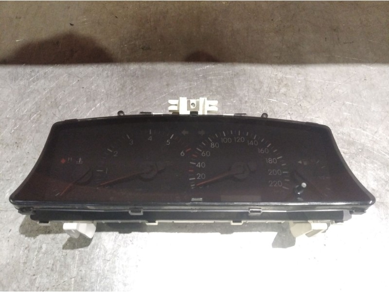 Recambio de cuadro instrumentos para toyota corolla verso (e12)  | 0.02 - 0.04  | 0.02 - 0.04 referencia OEM IAM 8380013150 2574
