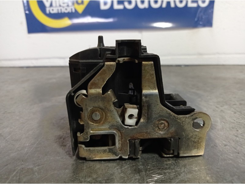 Recambio de cerradura puerta delantera izquierda para renault megane coupe rt 1.4 16v referencia OEM IAM   