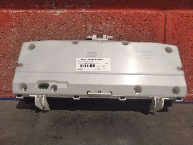 Recambio de cuadro instrumentos para toyota corolla verso (e12)  | 0.02 - 0.04  | 0.02 - 0.04 referencia OEM IAM 8380013150 2574