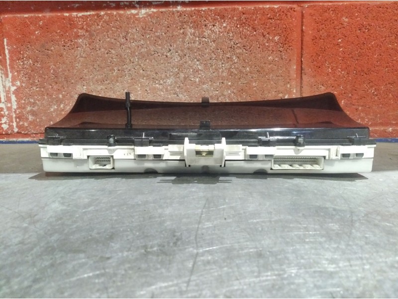 Recambio de cuadro instrumentos para toyota corolla verso (e12)  | 0.02 - 0.04  | 0.02 - 0.04 referencia OEM IAM 8380013150 2574