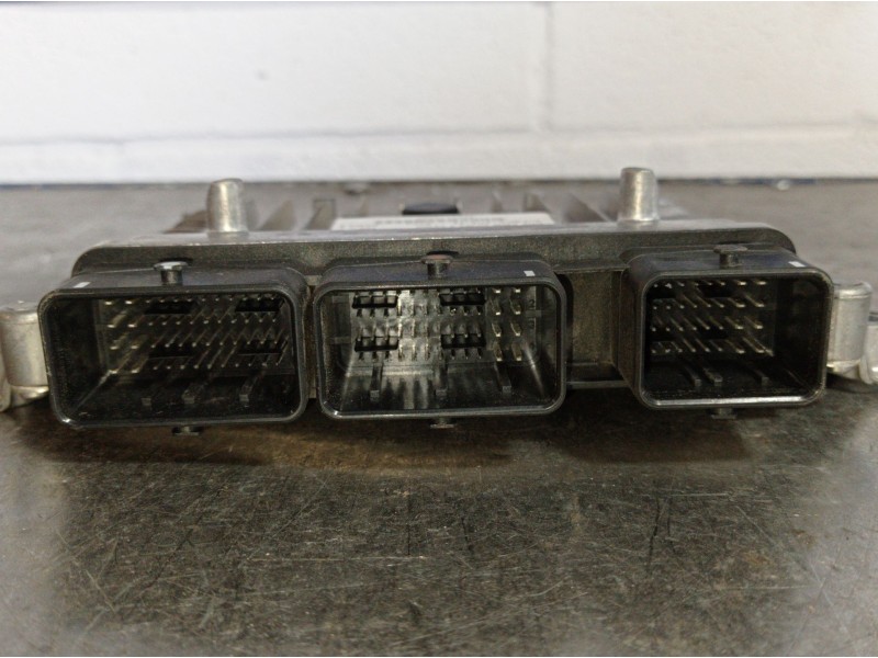 Recambio de centralita motor uce para citroen c5 berlina business referencia OEM IAM 9667214980   Recambio de centralita motor uce para citroen c5 berlina business referencia OEM IAM 9667214980