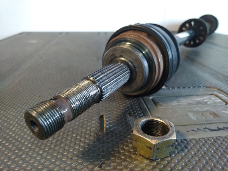 Recambio de transmision delantera derecha para nissan sunny (140y)  | 0.78 - ...  | 0.78 - ... referencia OEM IAM    Recambio de transmision delantera derecha para nissan sunny (140y)  | 0.78 - ...  | 0.78 - ... referencia OEM IAM