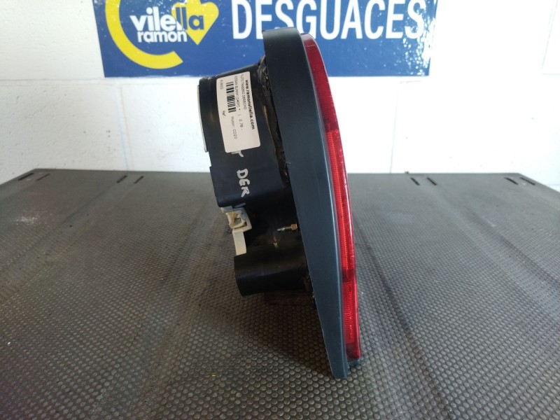Recambio de piloto trasero derecho para nissan sunny (140y)  | 0.78 - ...  | 0.78 - ... referencia OEM IAM    Recambio de piloto trasero derecho para nissan sunny (140y)  | 0.78 - ...  | 0.78 - ... referencia OEM IAM