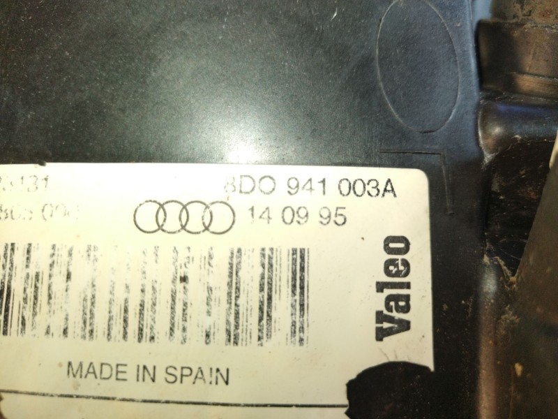 Recambio de faro izquierdo para audi a4 berlina (b5) referencia OEM IAM    Recambio de faro izquierdo para audi a4 berlina (b5) referencia OEM IAM