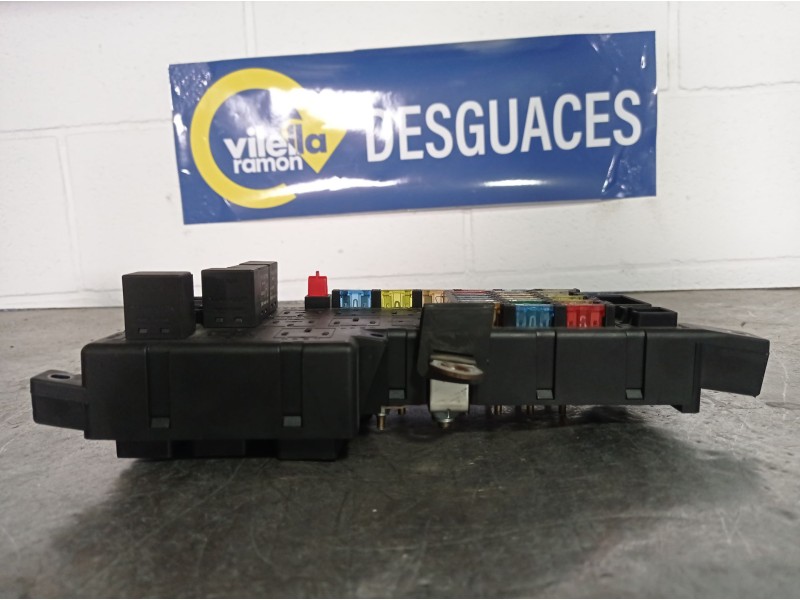 Recambio de caja reles fusibles para volvo s60 berlina 2.4 diesel cat | 0.00 - ... 2.4 diesel cat | 0.00 - ... referencia OEM IA