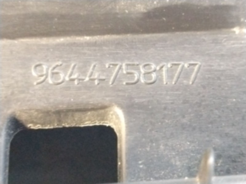 Recambio de rejilla delantera para citroen berlingo  | 0.02 - ...  | 0.02 - ... referencia OEM IAM    Recambio de rejilla delantera para citroen berlingo  | 0.02 - ...  | 0.02 - ... referencia OEM IAM