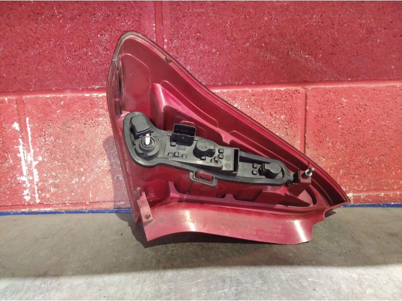 Recambio de piloto trasero derecho para citroen c4 coupe  | 0.04 - ...  | 0.04 - ... referencia OEM IAM    Recambio de piloto trasero derecho para citroen c4 coupe  | 0.04 - ...  | 0.04 - ... referencia OEM IAM