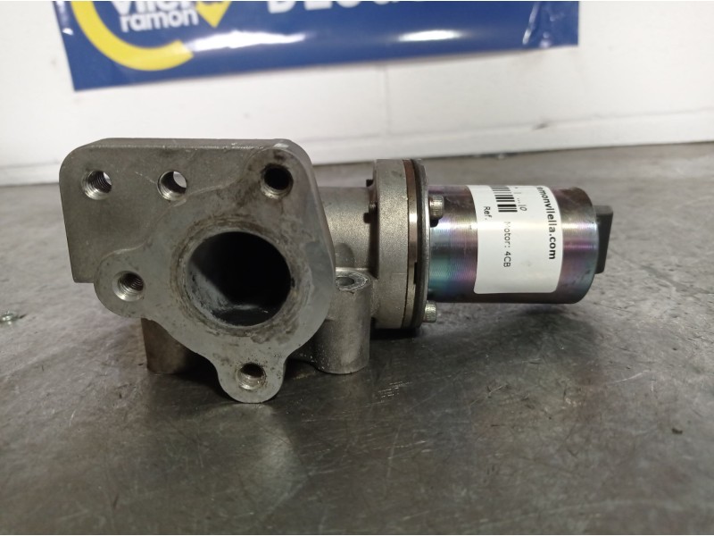 Recambio de valvula egr para hyundai h 1  | ...  | ... referencia OEM IAM 284104A470  