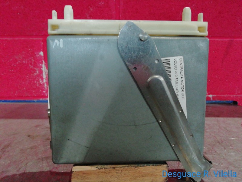 Recambio de centralita motor uce para volvo v70 familiar metropolitan | 01.98 - ... metropolitan | 01.98 - ... referencia OEM IA