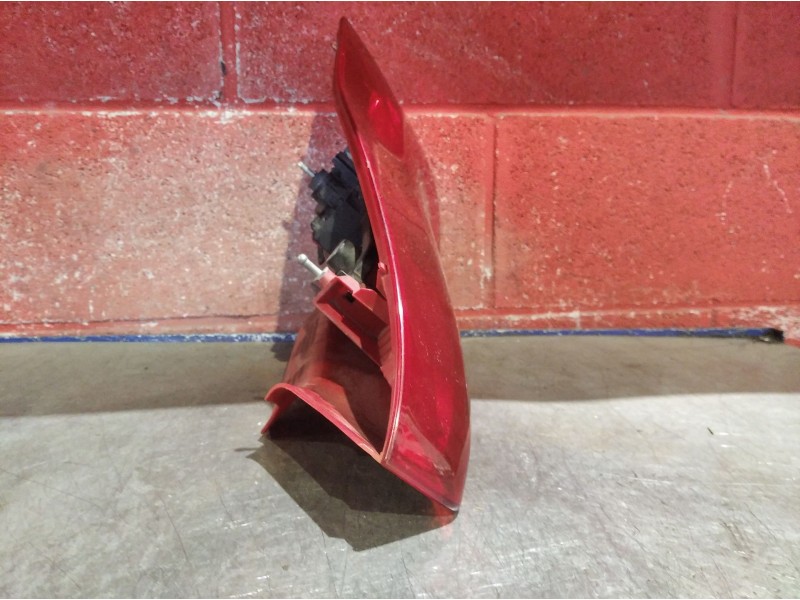 Recambio de piloto trasero derecho para citroen c4 coupe  | 0.04 - ...  | 0.04 - ... referencia OEM IAM    Recambio de piloto trasero derecho para citroen c4 coupe  | 0.04 - ...  | 0.04 - ... referencia OEM IAM