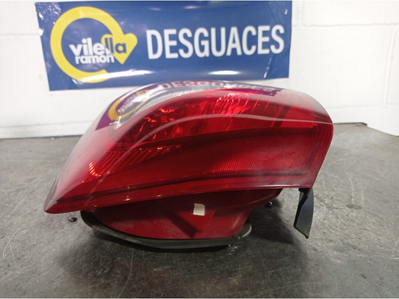 Recambio de piloto trasero derecho para kia cerato referencia OEM IAM    Recambio de piloto trasero derecho para kia cerato referencia OEM IAM