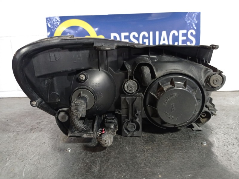 Recambio de faro izquierdo para kia cerato referencia OEM IAM    Recambio de faro izquierdo para kia cerato referencia OEM IAM