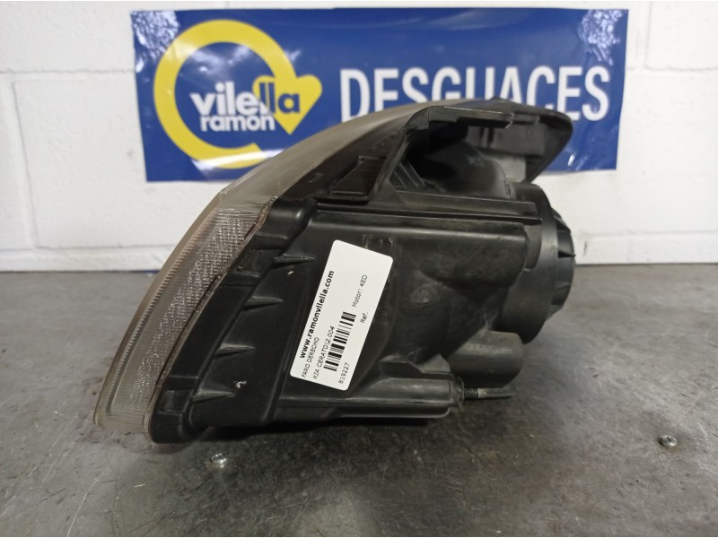 Recambio de faro derecho para kia cerato referencia OEM IAM    Recambio de faro derecho para kia cerato referencia OEM IAM