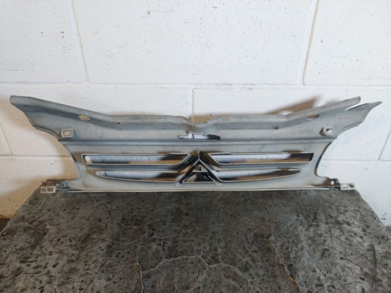 Recambio de rejilla delantera para citroen berlingo 2.0 hdi cat (rhy / dw10td) referencia OEM IAM   