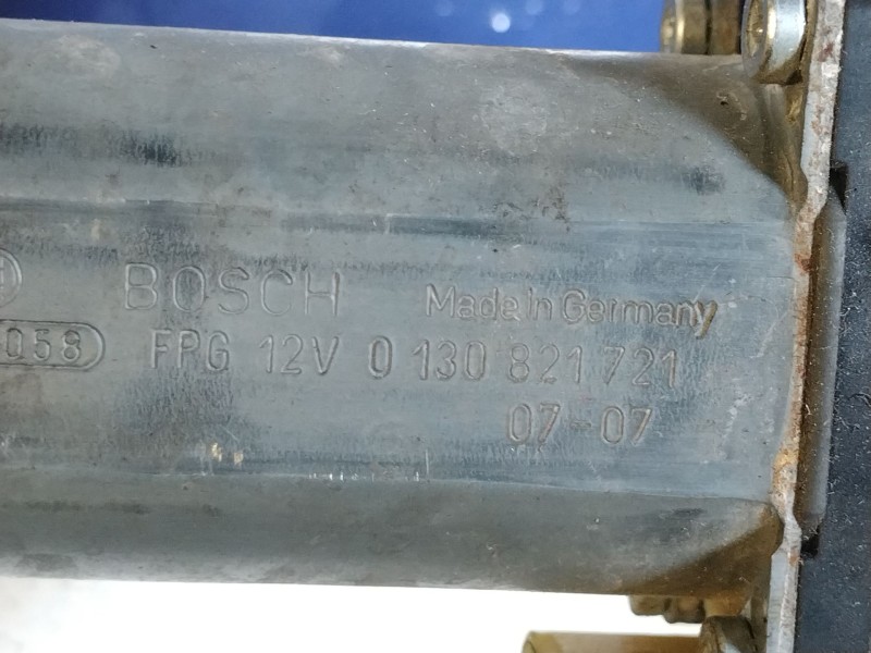 Recambio de elevalunas delantero derecho para renault megane coupe rt 1.4 16v referencia OEM IAM 0130821721  