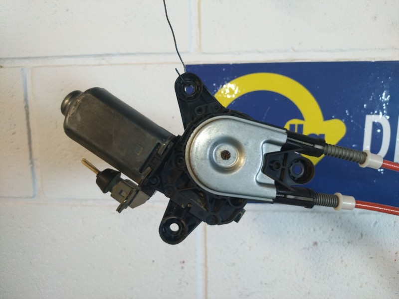 Recambio de elevalunas delantero izquierdo para citroen saxo 1.4 vsx referencia OEM IAM    Recambio de elevalunas delantero izquierdo para citroen saxo 1.4 vsx referencia OEM IAM